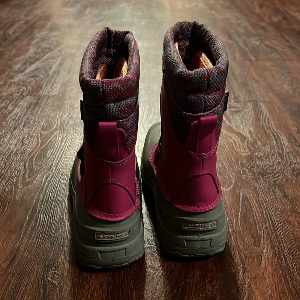 The North Face boots - Picture 4 of 8